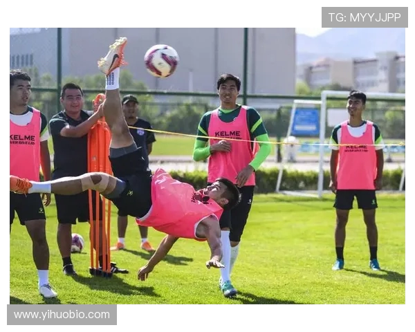 深圳足球队进攻革新之路：战术创新与球员素质的完美结合